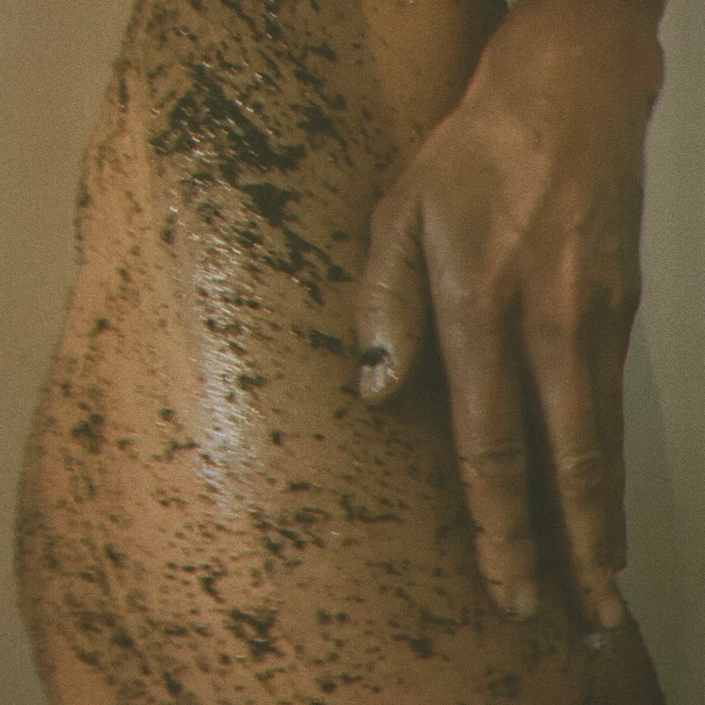 LEPAAR Mandarin Mecca Coffee Scrub / Lustre Restoring Body + Face Exfoliant