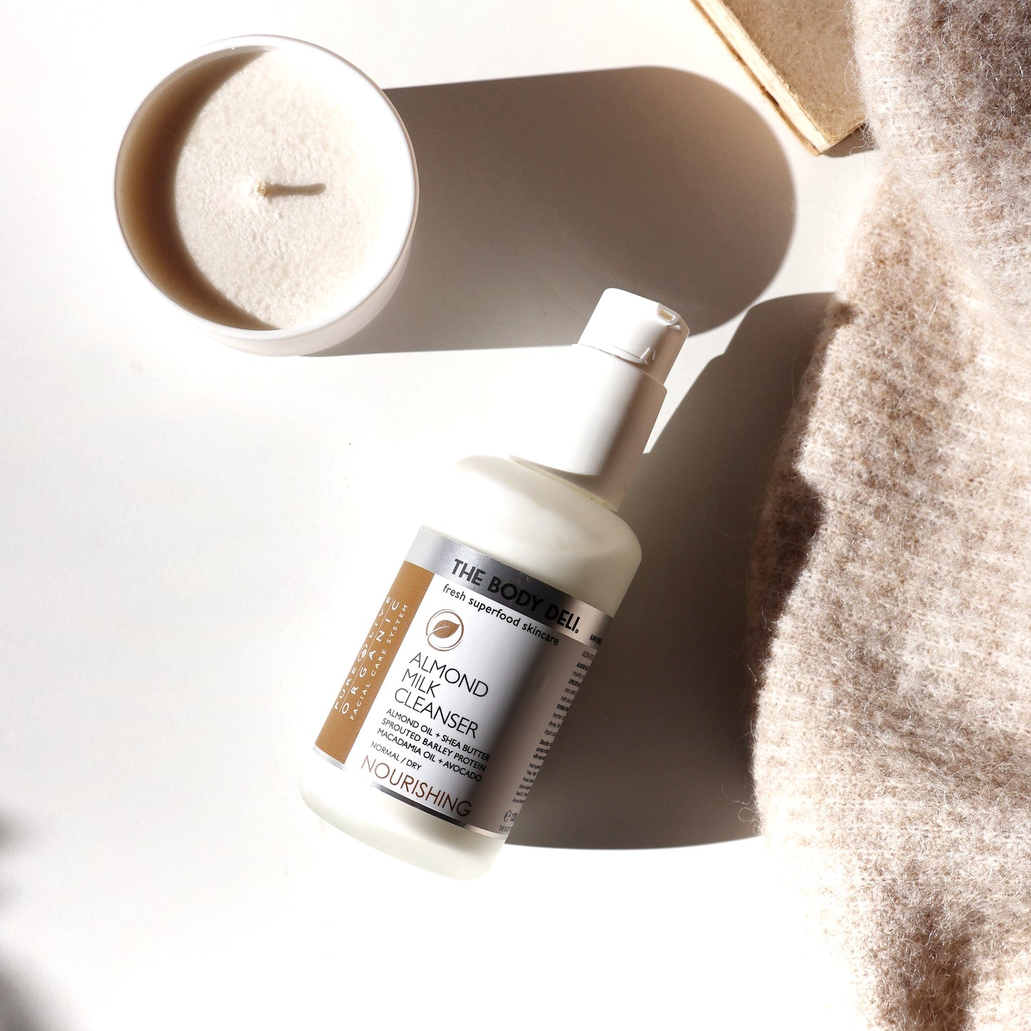 THE BODY DELI ALMOND Milk Cleanser