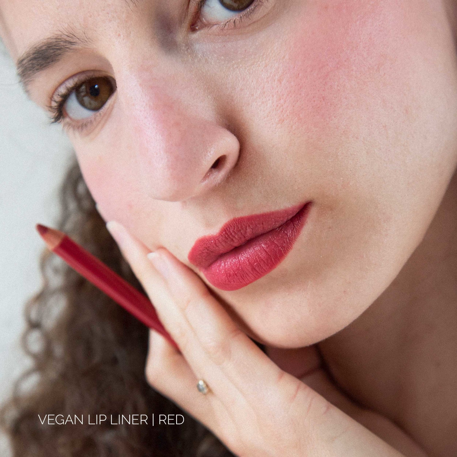 FITGLOW BEAUTY Vegan Lip Liner red