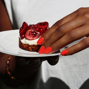 MANUCURIST Green Nail Polish Red Coral