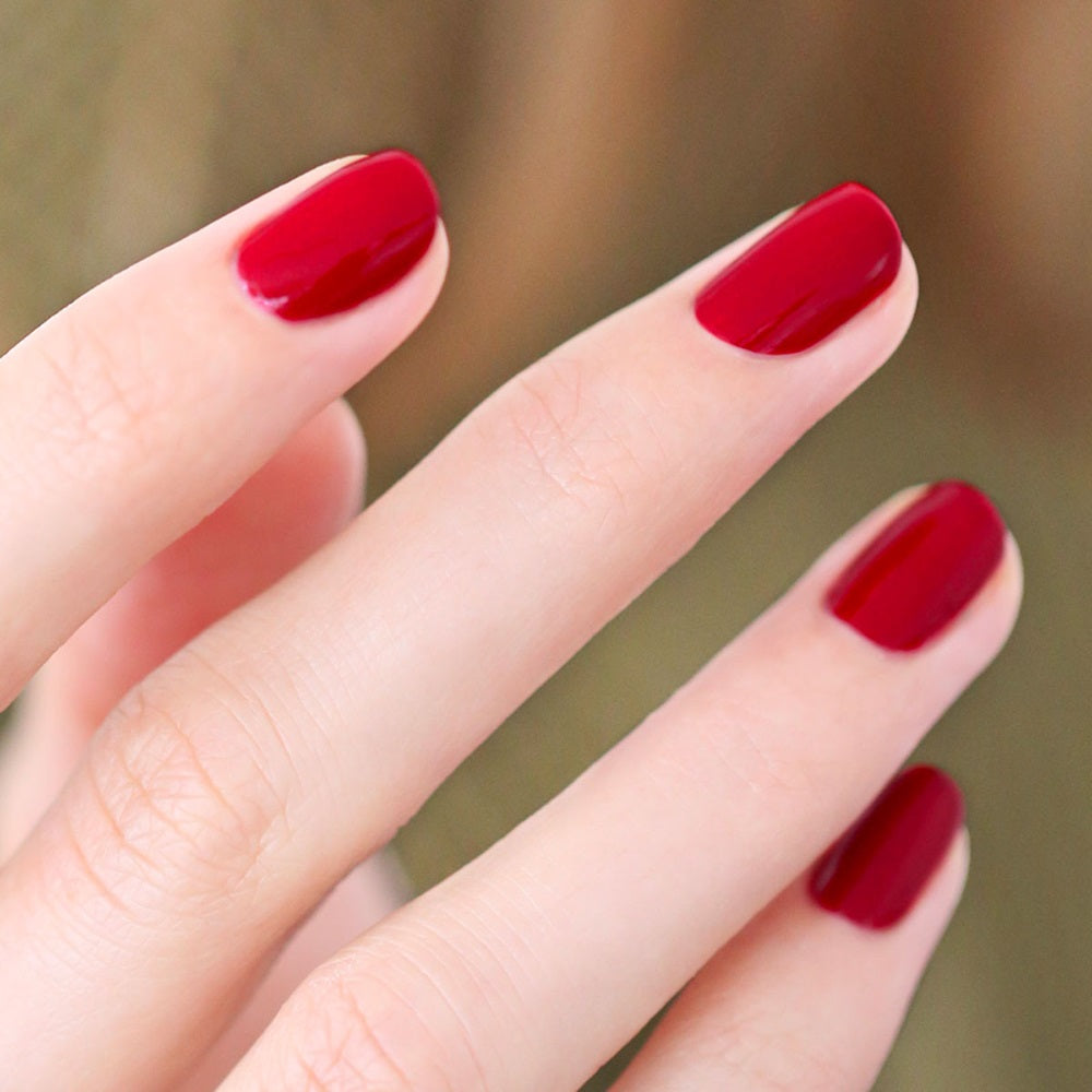 MANUCURIST Green Nail Polish Red Cherry