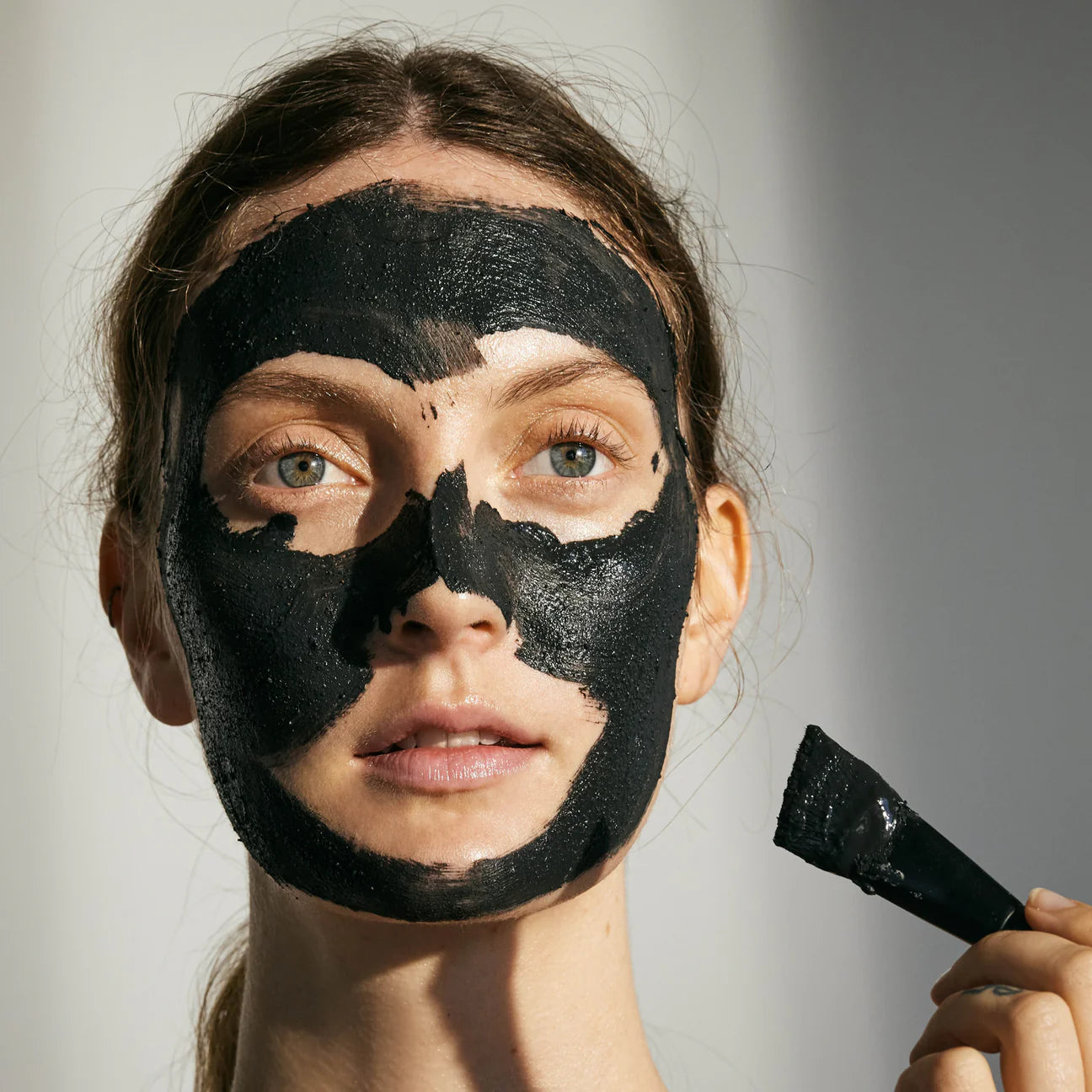 ANGAN Black Lava Face Mask