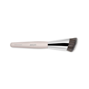 ALEPH Cream / Powder Brush with wedge-shaped bristles