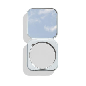 ALEPH Prep/Finish Powder – a versatile, translucent powder for a smooth, shine-free finish.