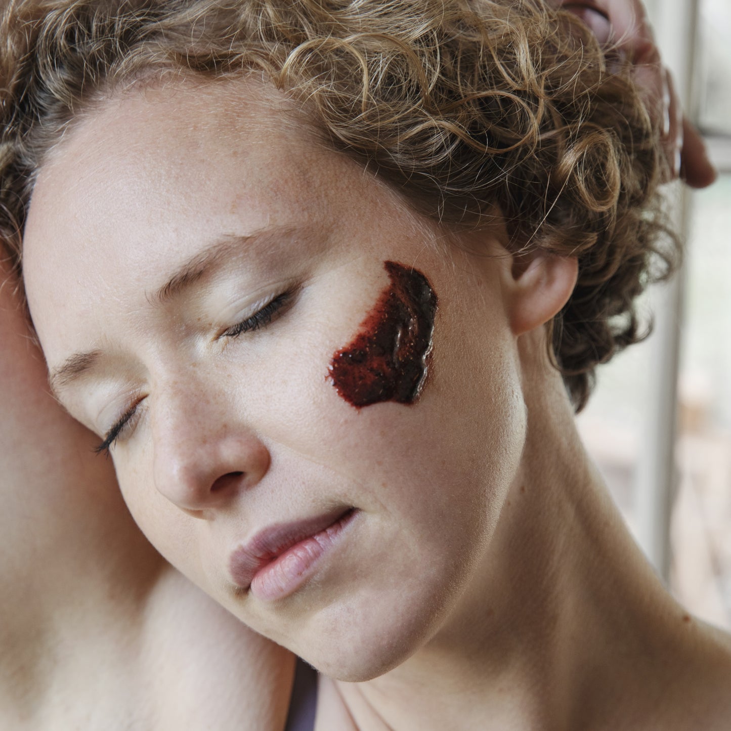 APOTERRA Hibiscus Exfoliating Mud