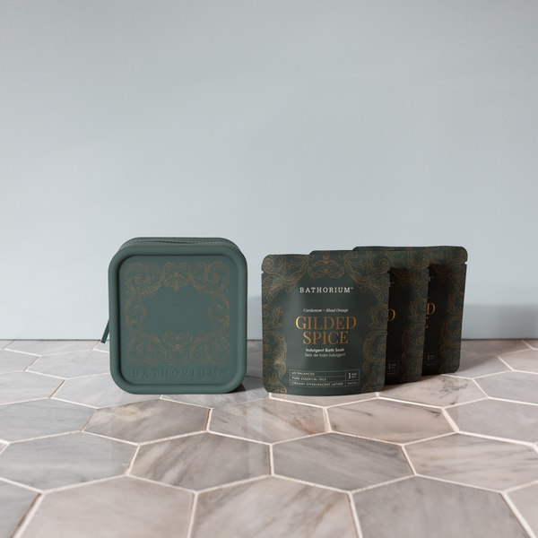 BATHORIUM Gilded Spice Bath Soak Gift Set