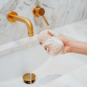 BATHORIUM Konjac Walnut Shell Exfoliating Body Sponge