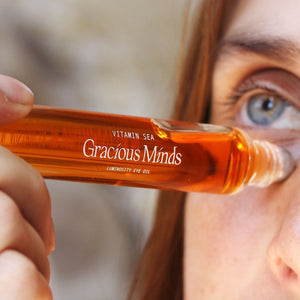 GRACIOUS MINDS Vitamin Sea Luminosity Night Oil eye oil roller