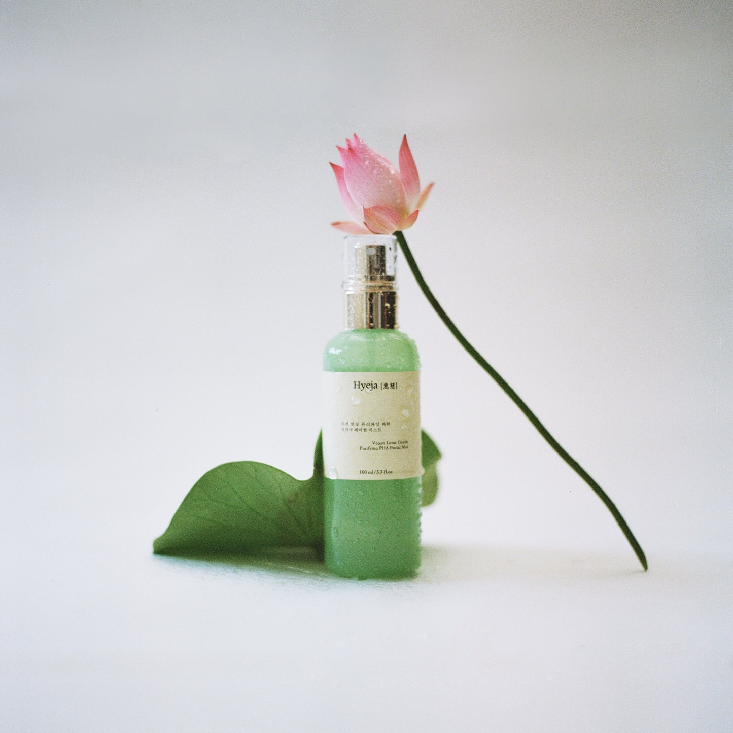 HYEJA Vegan Lotus Clarifying Gentle PHA Facial Mist