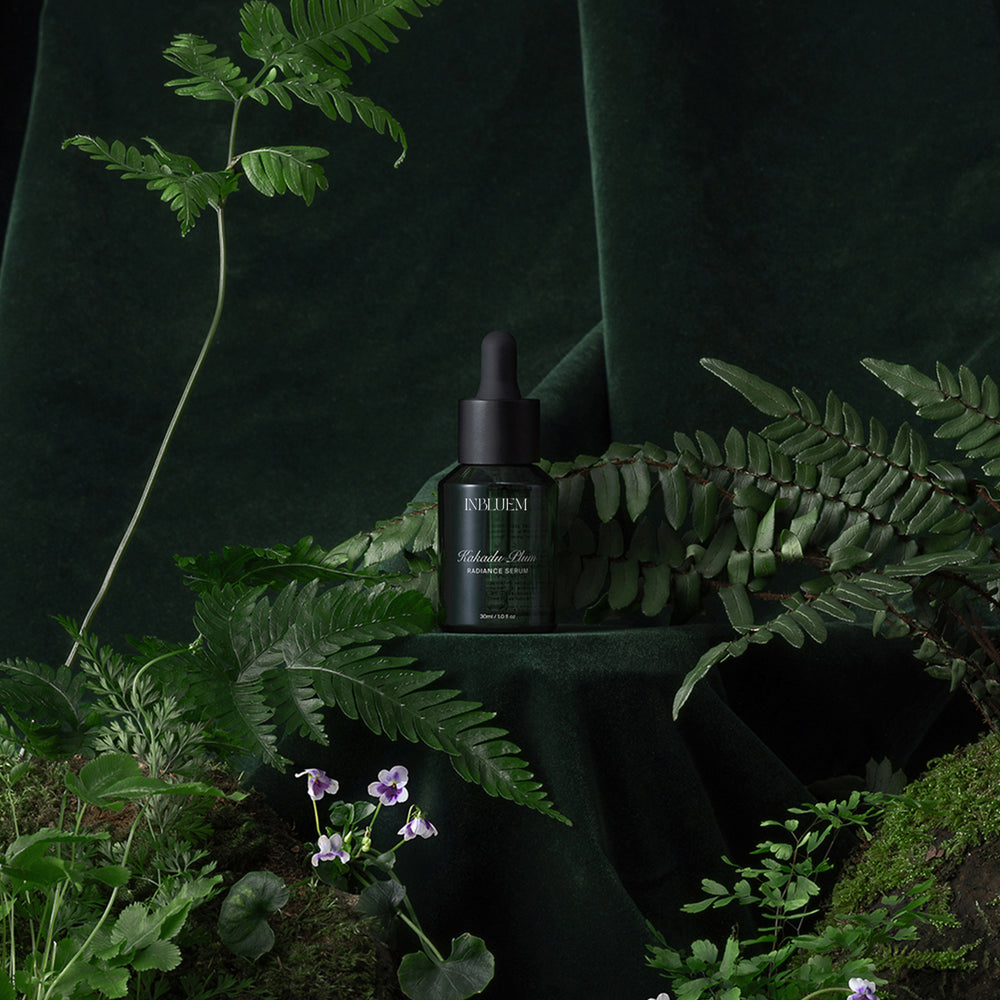 INBLUEM Kakadu Plum Radiance Serum bottle on a white background.