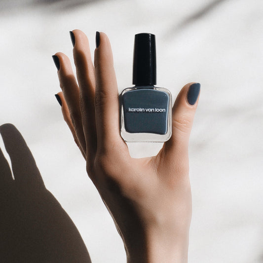 Karolin Van Loon: Sophisticated Nail Polishes for Every Occasion