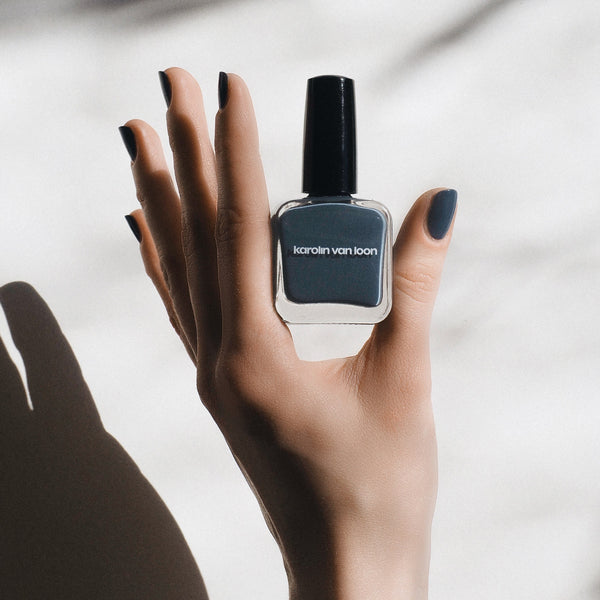 KAROLIN VAN LOON 06 Bleue Cendre