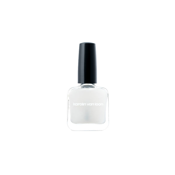 Karolin Van Loon 09 Craie Matte Top Coat – vegan, eco-friendly, 12-free nail polish top coat that provides a quick-dry, long-lasting matte finish.