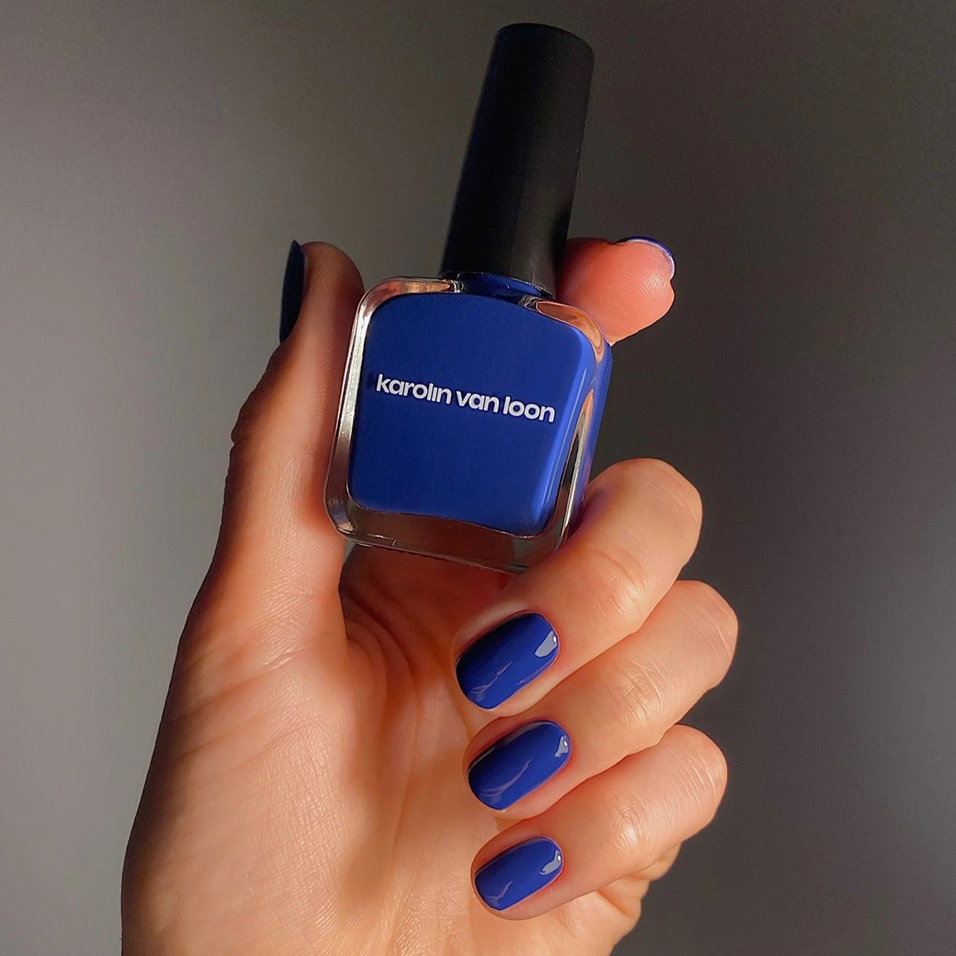 KAROLIN VAN LOON 46 Cobalt Chic