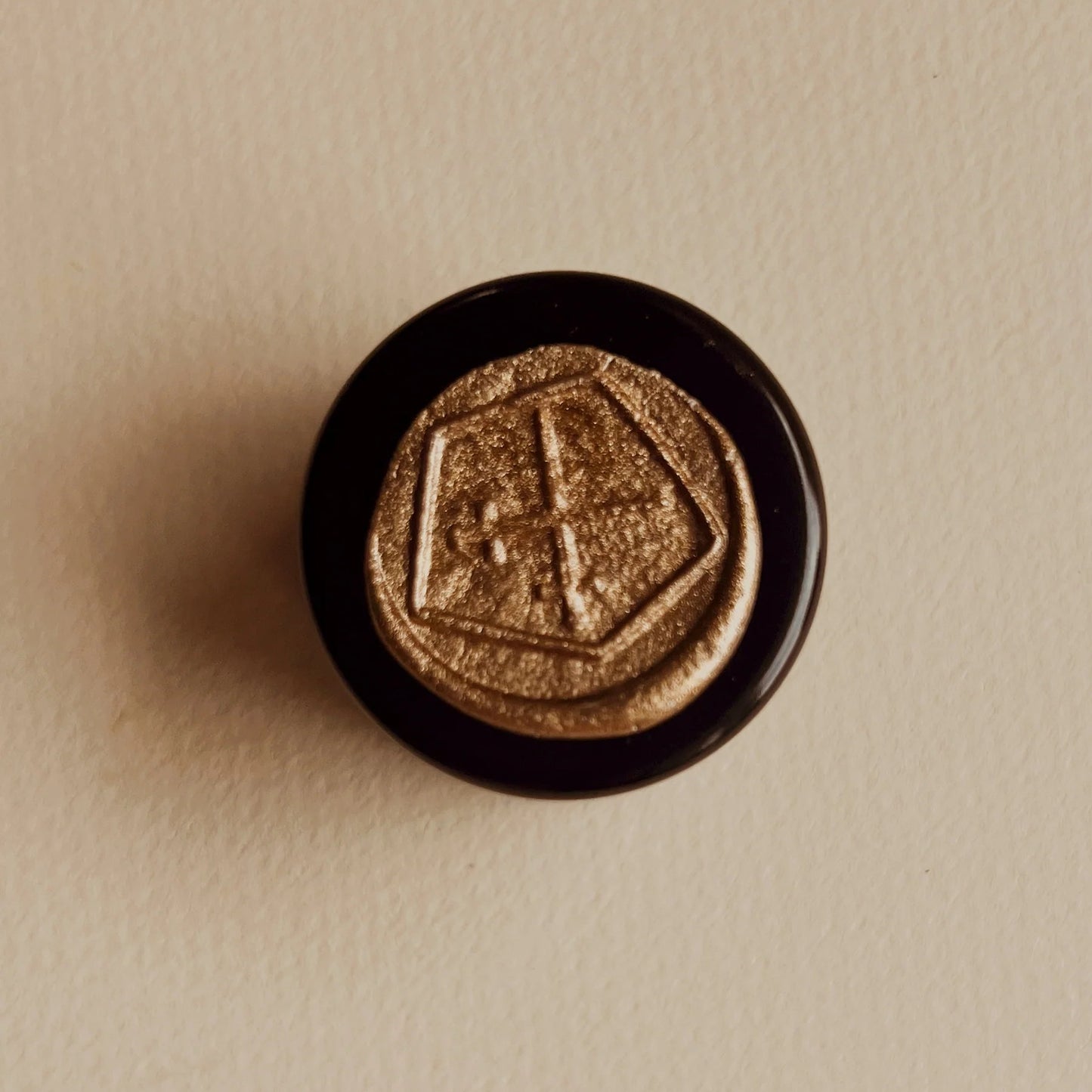 LEPAAR Tinted Sole Lip + Face Balms / Softly Coloured With A Shimmer Of Edible Mica gold sole