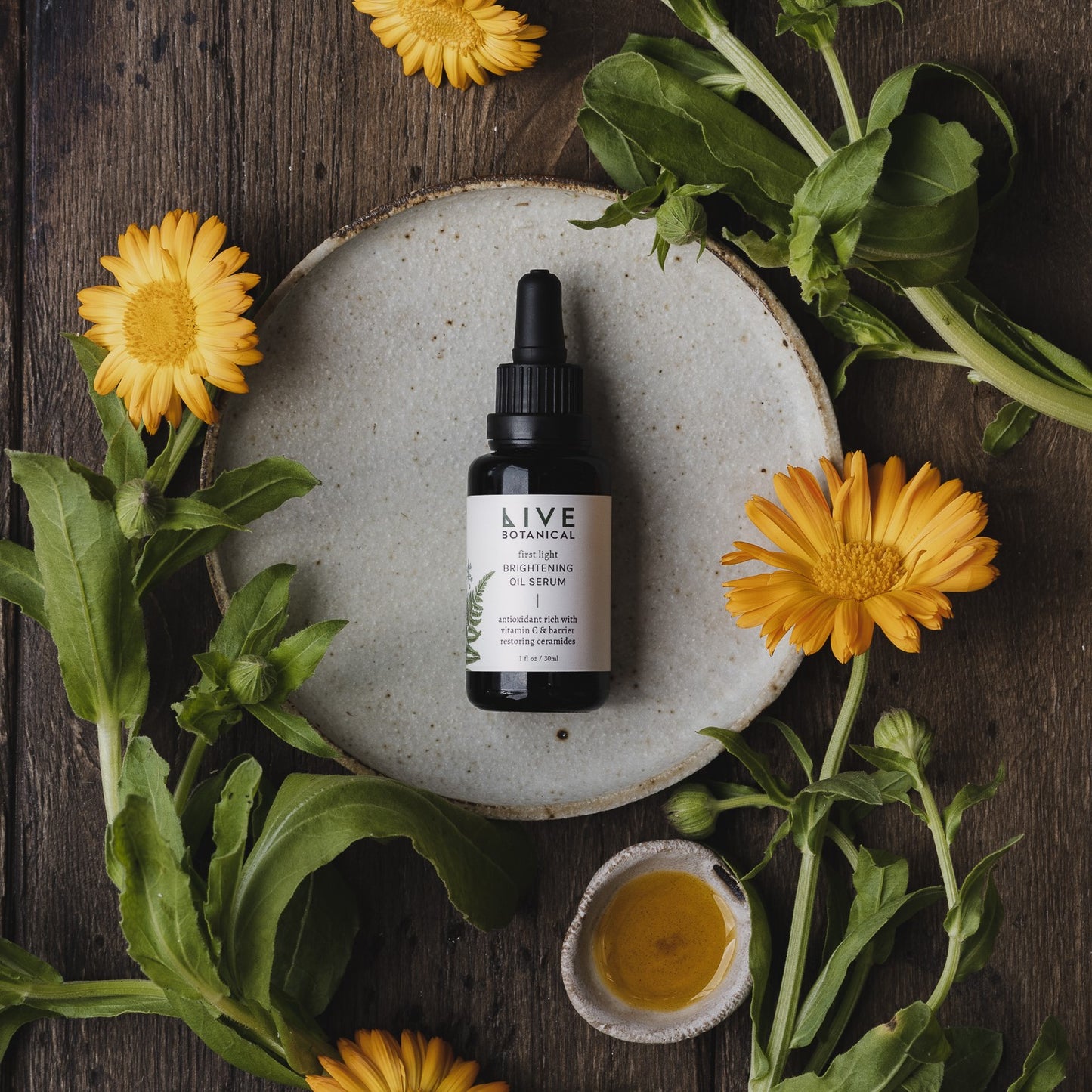 LIVE BOTANICAL First Light Brightening Oil Serum