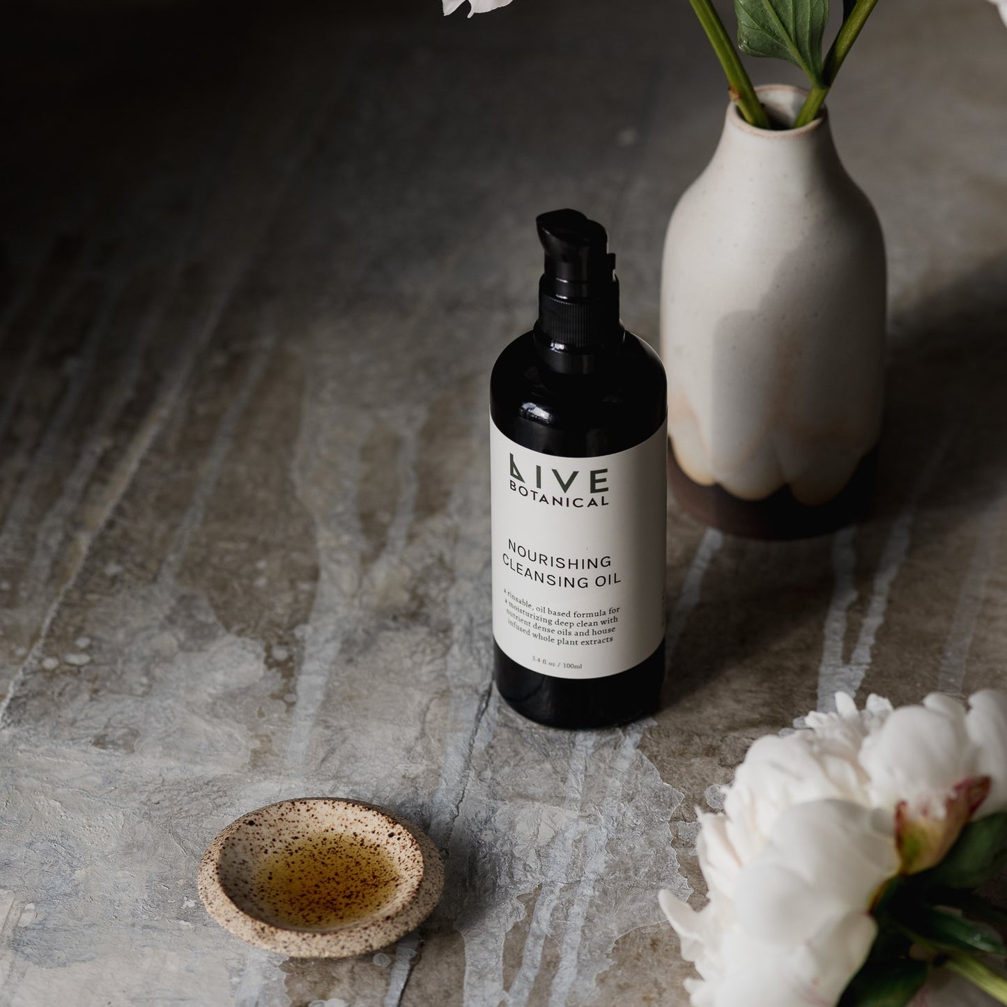 LIVE BOTANICAL Nourishing Cleansing Oil