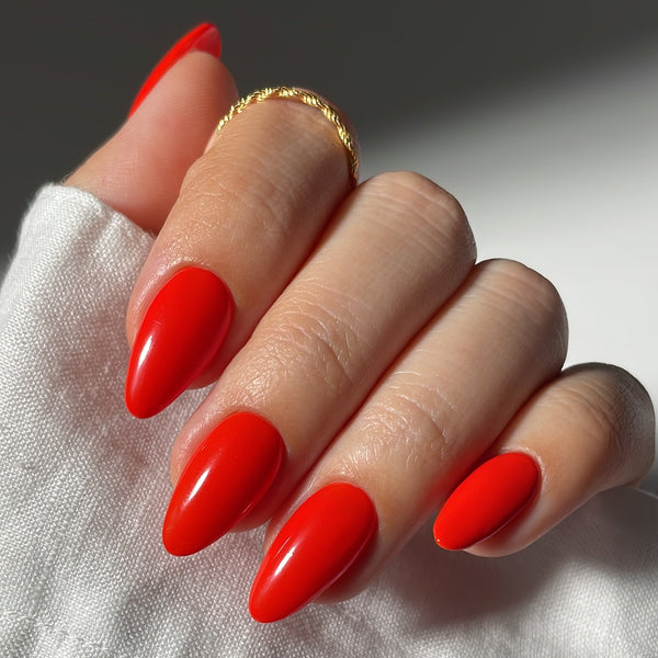 LONDON GRACE Laura Nail Polish