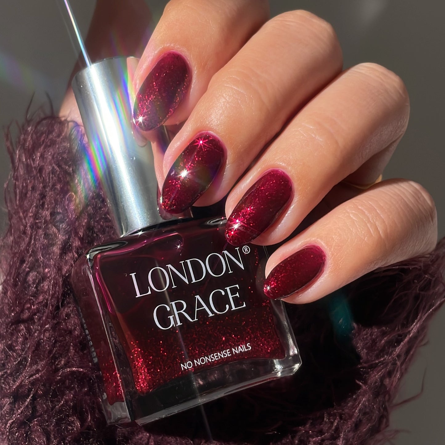 LONDON GRACE Ruby Nail Polish