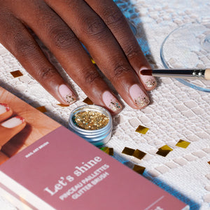 MANUCURIST Glitter Brush