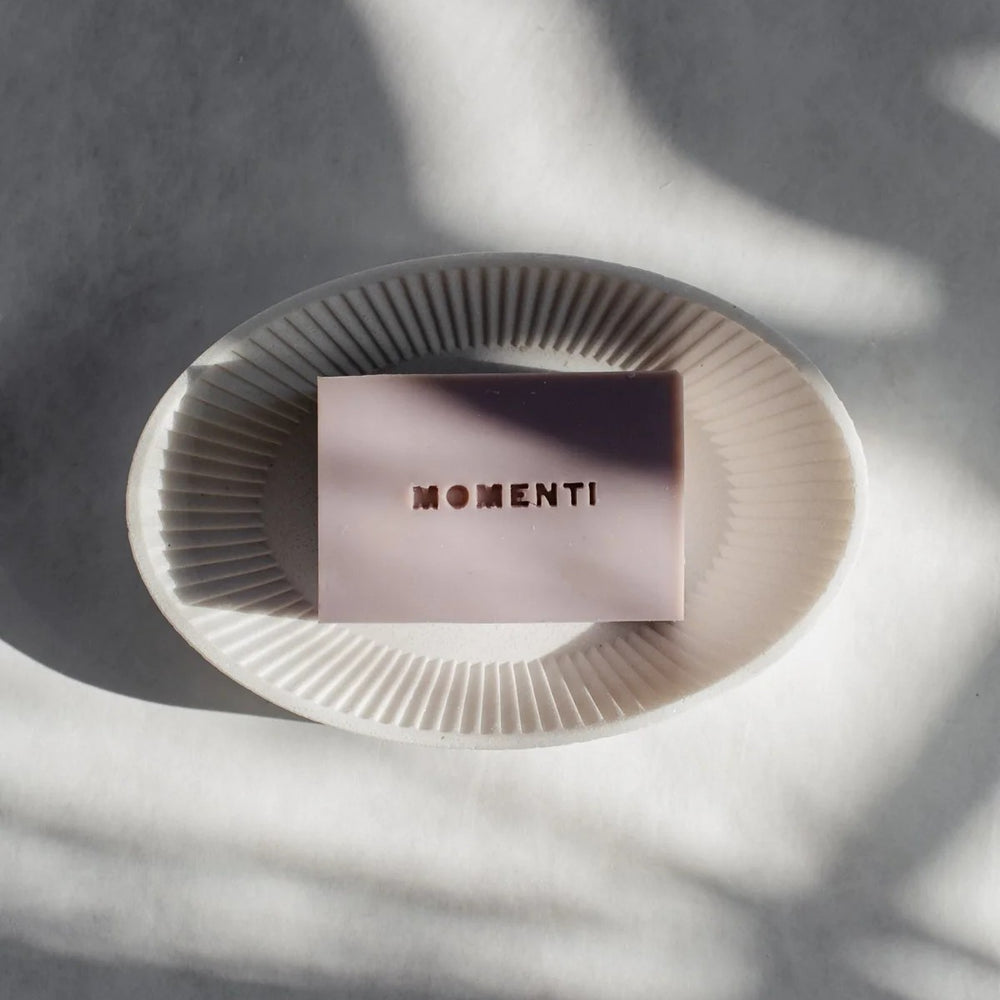 MOMENTI BOTANICALS Aura Soap Bar