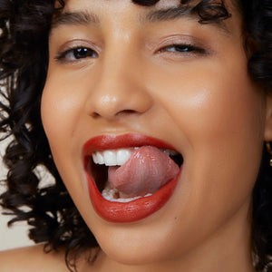 MONIKA BLUNDER BEAUTY Kissen Lush Lipstick Crayon magdalena