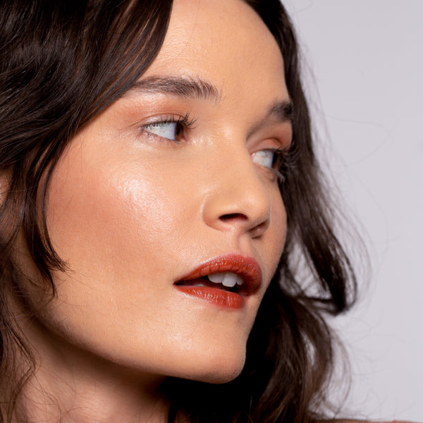 NOTO-Fluxus-Multi-Bene-Stick-Lips-Cheeks