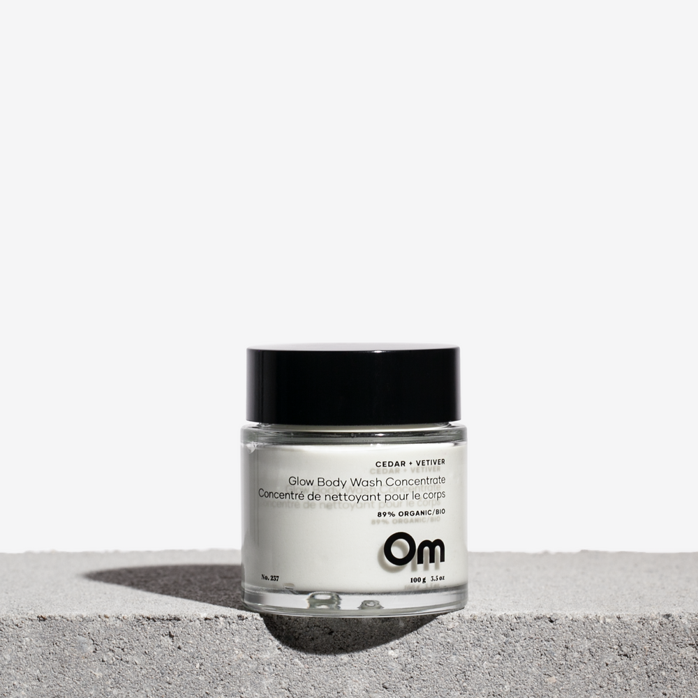 OM ORGANICS - Cedar + Vetiver Glow Body Wash Concentrate