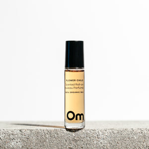 OM ORGANICS Flower Child Scented Roll On