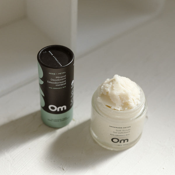 OM ORGANICS Underarm Salt Scrub