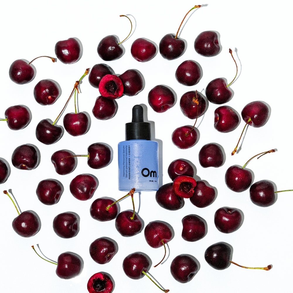 OM ORGANICS Passionflower + Cherry Harmony Personal Serum