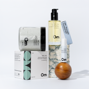OM ORGANICS Soothe & Renew bodycare set