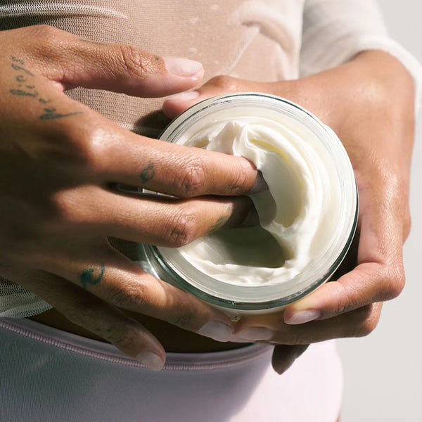 REFEEL NATURALS Skin-Renewing Effect Cream Le sud, la nuit