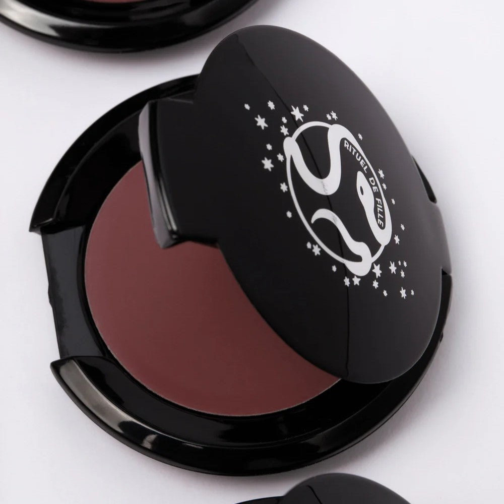 RITUEL DE FILLE Color Nectar Pigment Balm in Moth, a bare pink with taupe undertones multi-use jelly crème in a compact.