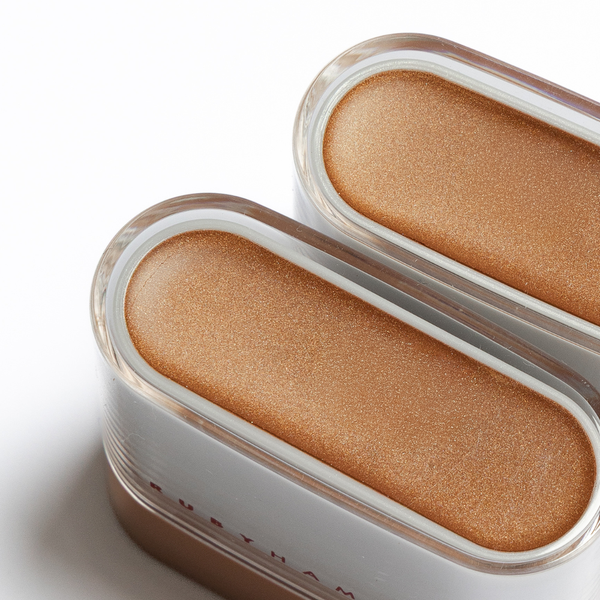 RUBY HAMMER Cheek Colour bronze