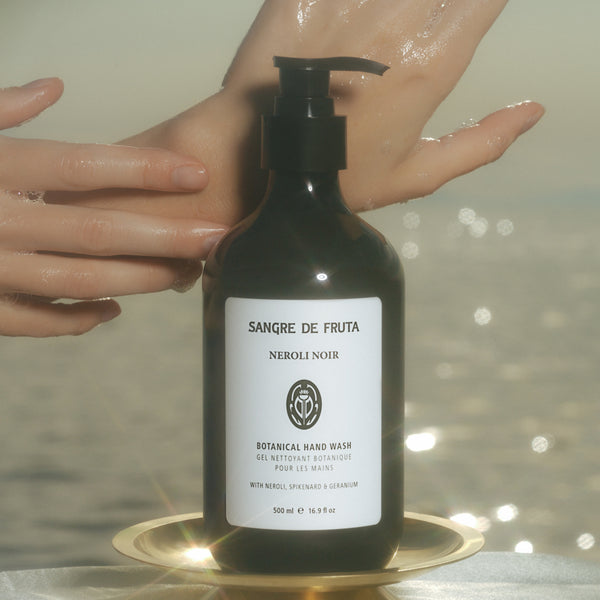 SANGRE DE FRUTA Botanical Hand Wash Neroli Noir
