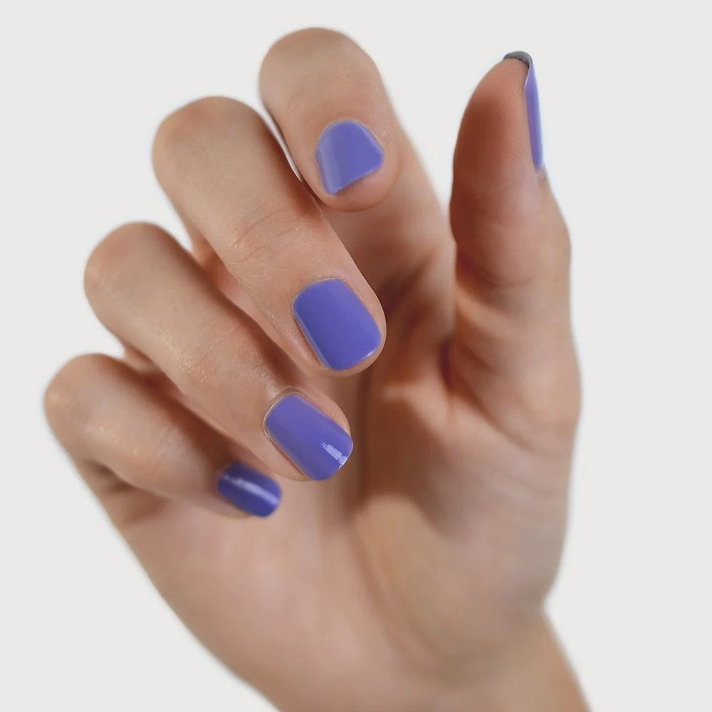 Sienna Byron Bay Gentle Nail Polish – midtone blue-lilac, vegan, and eco-friendly.