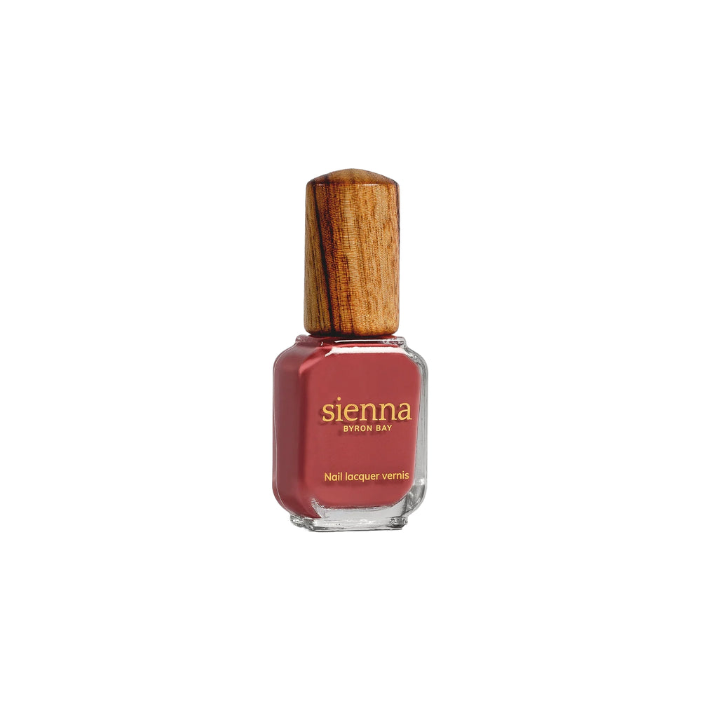 Sienna Byron Bay Muse Nail Polish – Classic dusty rosebud shade for a sophisticated manicure. Vegan, cruelty-free, and eco-conscious.
