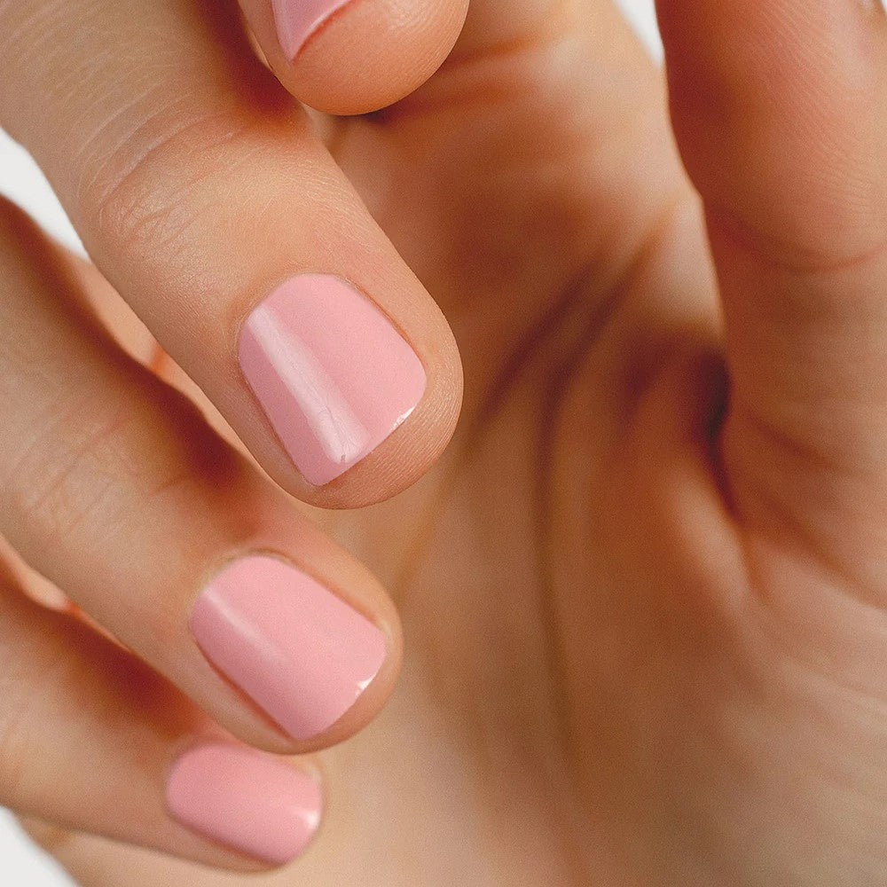 Sienna Byron Bay Peony Nail Polish – Cherry blossom pink crème for a classic, vegan, and cruelty-free manicure.