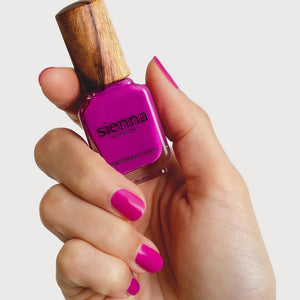 SIENNA BYRON BAY Queen Nail Polish