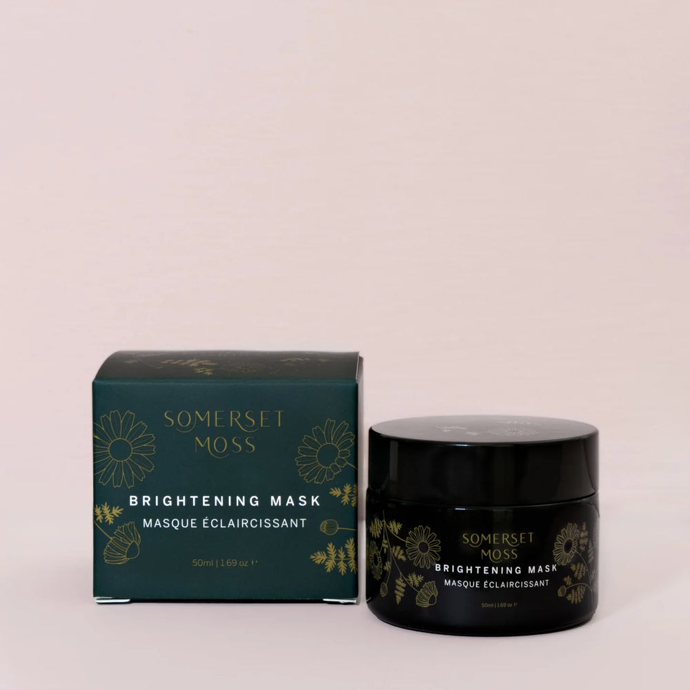 Somerset Moss Brightening Mask – hydrating and polishing mask with apricot seeds, pink clay, and botanical extracts.