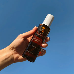 THE GOLDEN SECRETS Illuminating Cleansing Oil