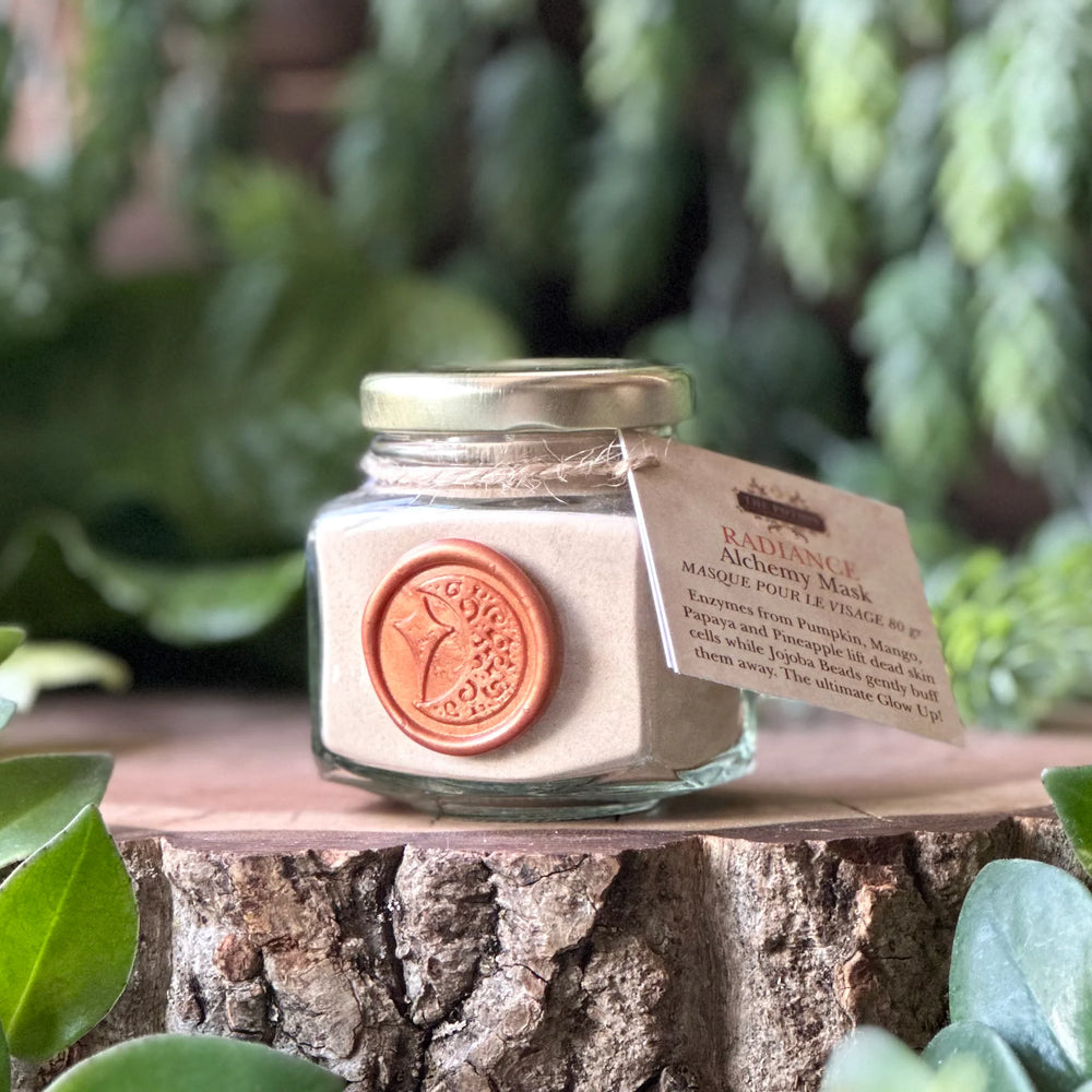 THE POTION MASTERS Radiance Alchemy Mask – brightening mask with pumpkin and fruit enzymes.