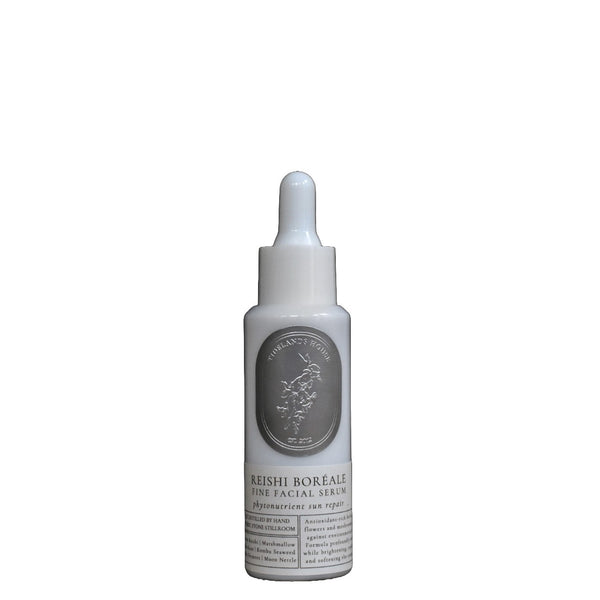 Reishi Boréale Phytonutrient Facial Serum with wild-harvested botanicals and rich phytonutrients, offering hydration and a balanced complexion.