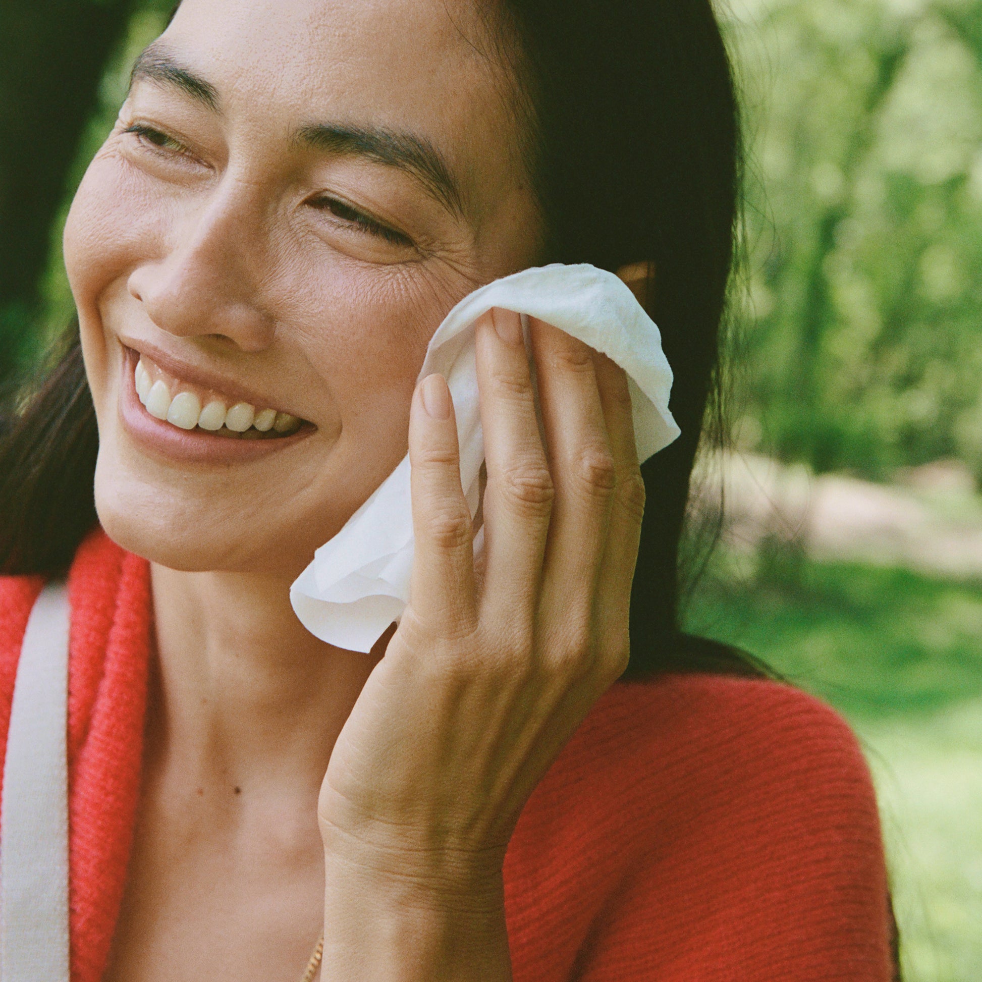 URSA MAJOR Essential Face Wipes. ALWAYS SHOW