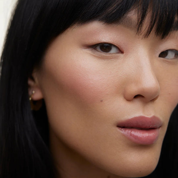 WONDERBLUSH La Lumiere Liquid Eyeshadow coquillage