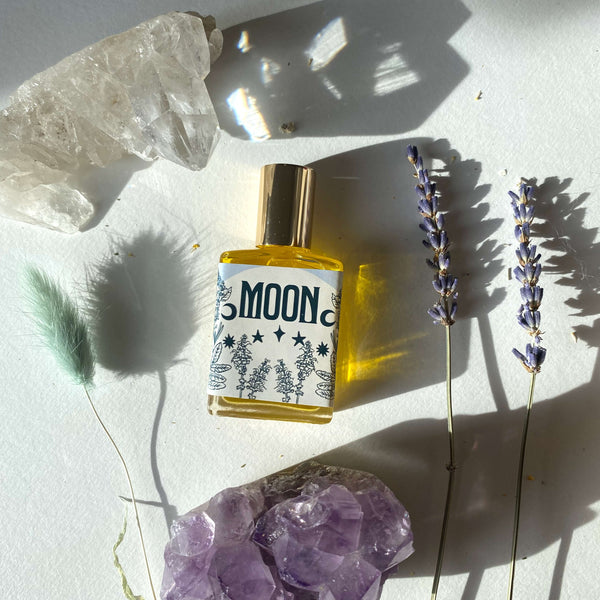 WONDERLUST BOTANICALS Moon