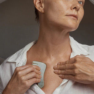 YIN YOUR SKIN LOVI Gua Sha Comb