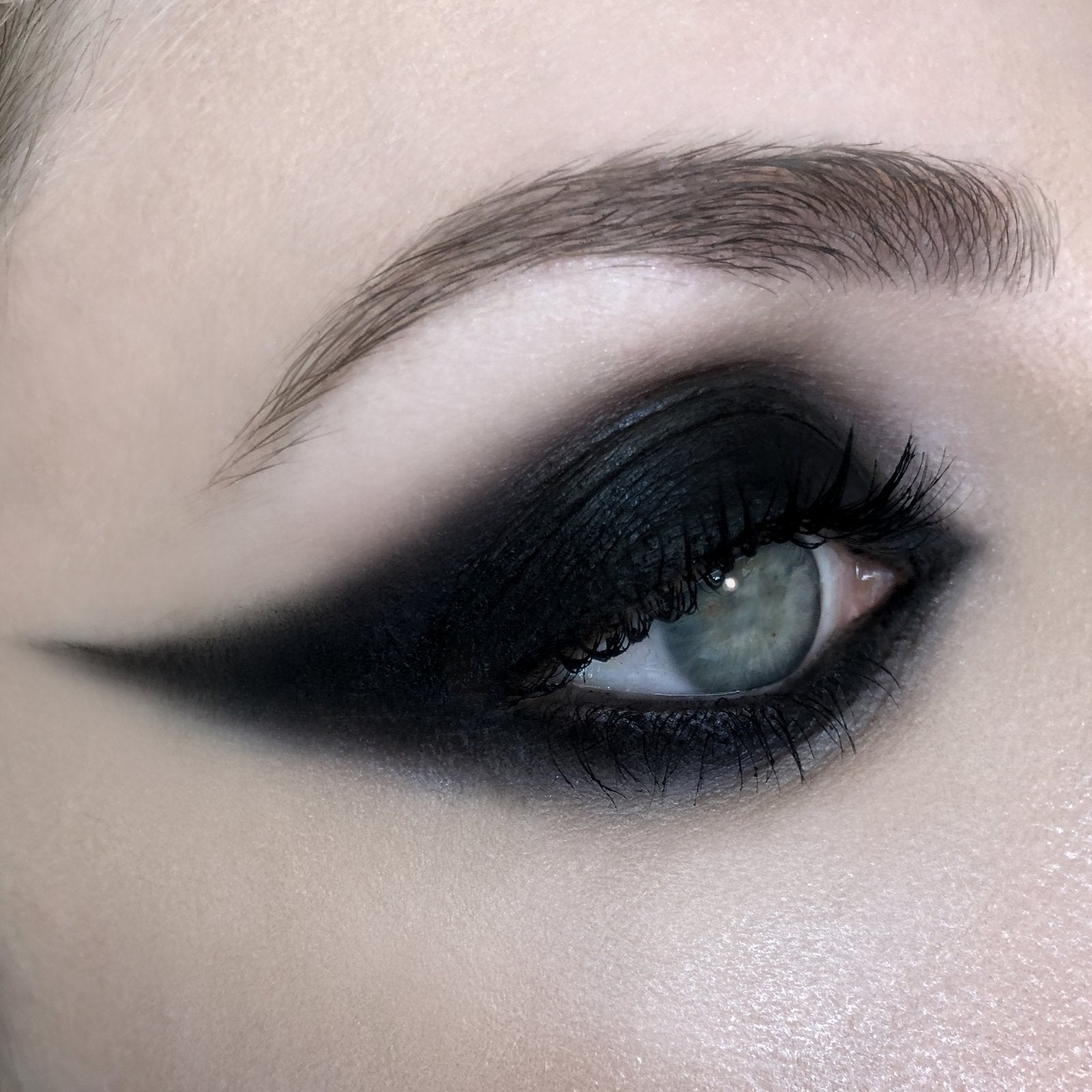 RITUEL DE FILLE The Black Orb Enigmatic Eyeliner Abyss
