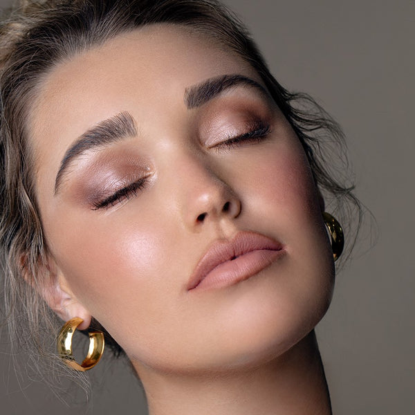 EYE OF HORUS Velvet Lips enchantress buff